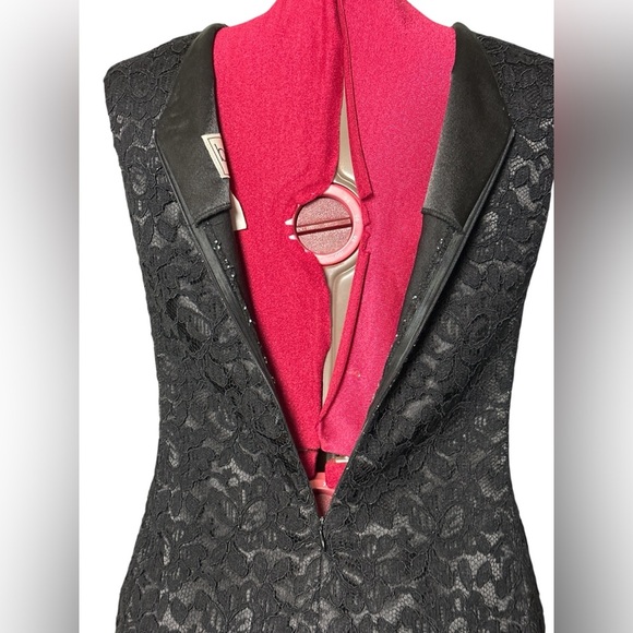 Lace overlay sleeveless midi fit'n'flare dress princess seams YKK invisible zip - Picture 6 of 9